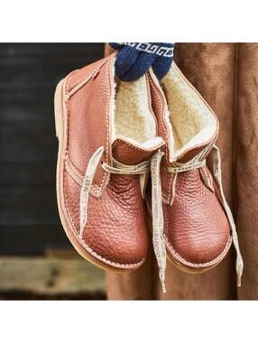 Duckfeet Wool Lined Desert Boot in Brown Pebbled Leather